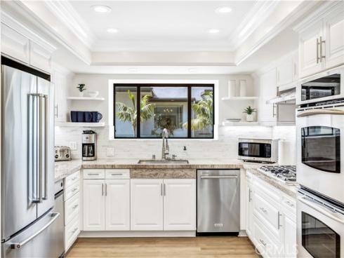 32041  Point   Place, Laguna Beach, CA