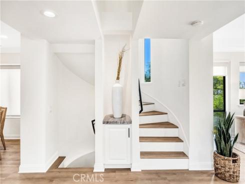 32041  Point   Place, Laguna Beach, CA