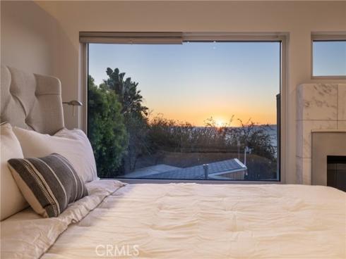 31911  Crestwood Place  , Laguna Beach, CA