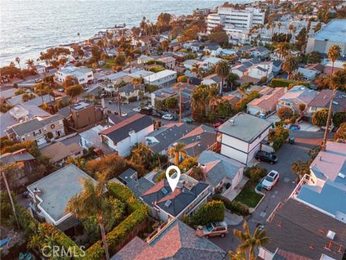 31911  Crestwood Place  , Laguna Beach, CA