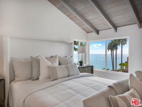 10  Camel Point   Drive, Laguna Beach, CA