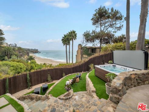 10  Camel Point   Drive, Laguna Beach, CA