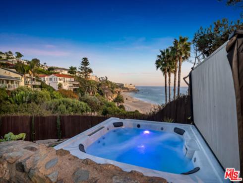 10  Camel Point   Drive, Laguna Beach, CA