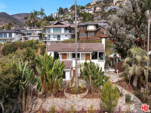 10  Camel Point   Drive, Laguna Beach, CA