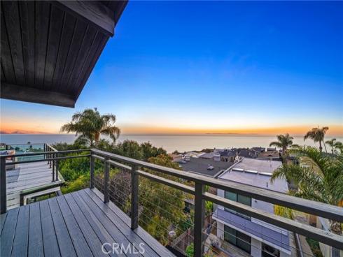 875  Santa Ana   Street, Laguna Beach, CA