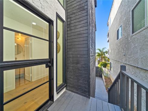 875  Santa Ana   Street, Laguna Beach, CA