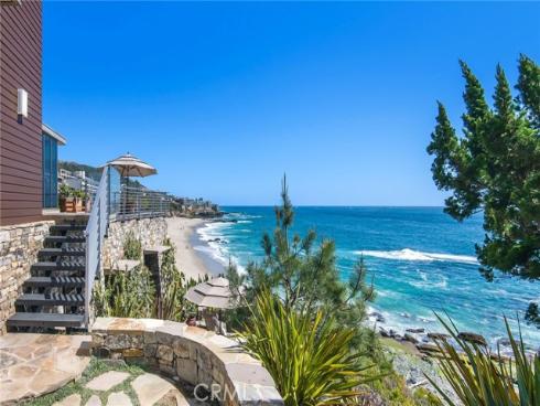 15  Camel Point   Drive, Laguna Beach, CA