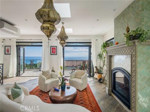 825  Coast View   Drive, Laguna Beach, CA