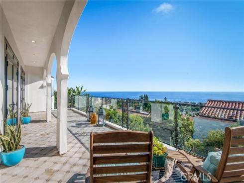 825  Coast View   Drive, Laguna Beach, CA