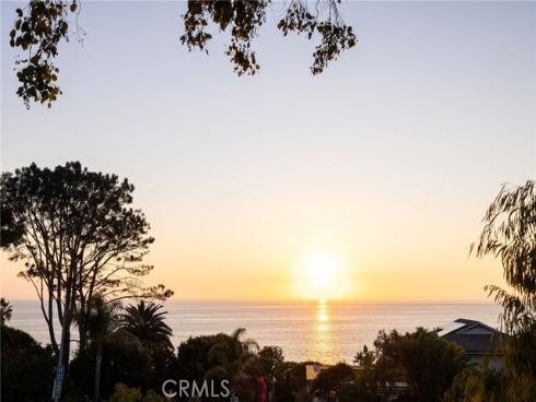 31844  Coast  , Laguna Beach, CA