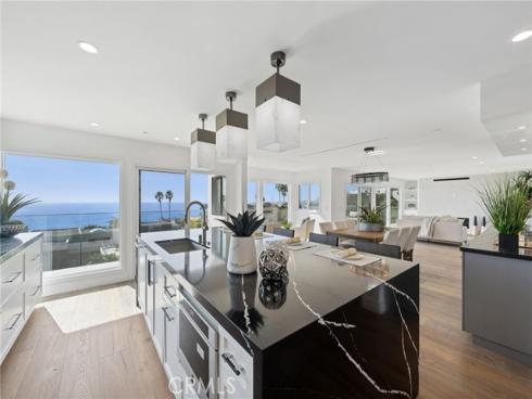 723  Balboa   Avenue, Laguna Beach, CA