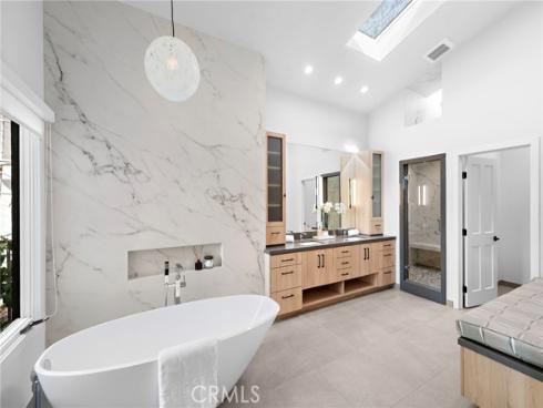 2335 Hillview Drive , Laguna Beach, CA