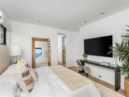 199  Emerald Bay  , Laguna Beach, CA