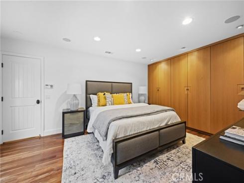 331 Ledroit Street , Laguna Beach, CA