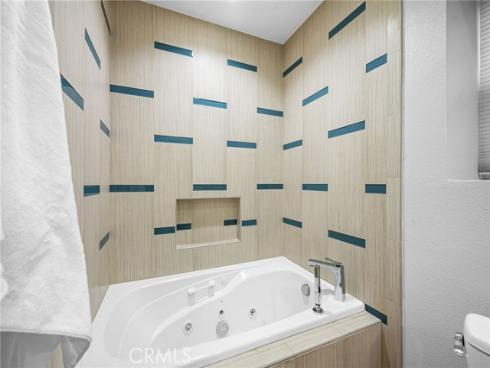 331 Ledroit Street , Laguna Beach, CA