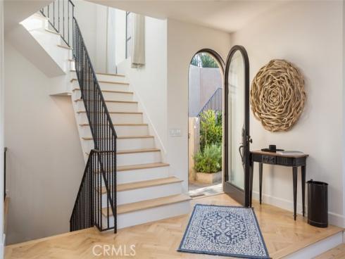 703 Gainsborough Place, Laguna Beach, CA