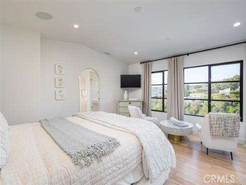 703 Gainsborough Place, Laguna Beach, CA