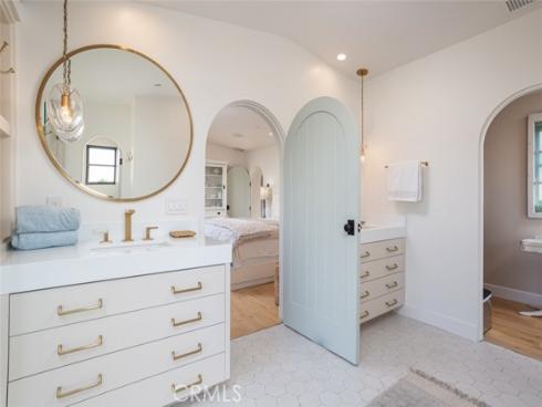 703 Gainsborough Place, Laguna Beach, CA