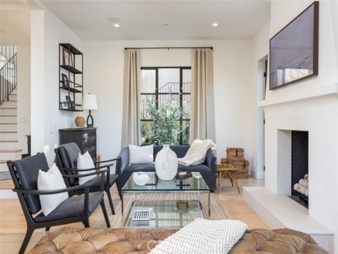 703 Gainsborough Place, Laguna Beach, CA