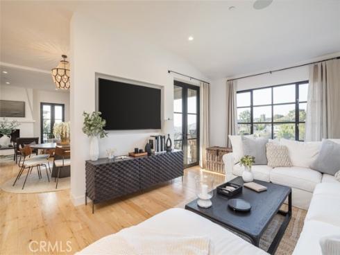 703 Gainsborough Place, Laguna Beach, CA