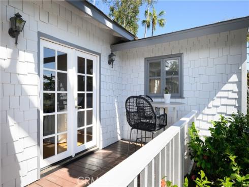 2130 Glenneyre Street, Laguna Beach, CA
