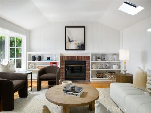 2130 Glenneyre Street, Laguna Beach, CA