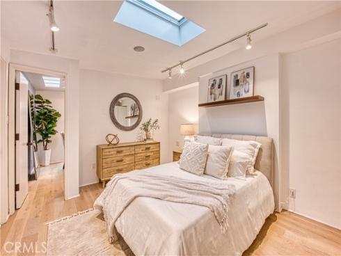 22311 3rd Avenue, Laguna Beach, CA