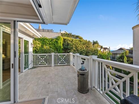 66 S La Senda Drive , Laguna Beach, CA
