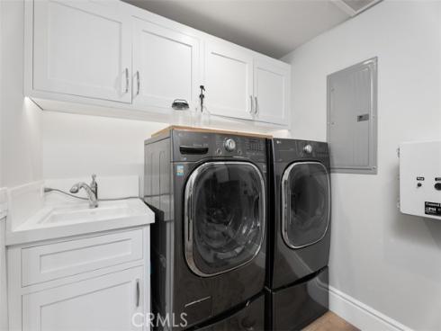 66 S La Senda Drive , Laguna Beach, CA