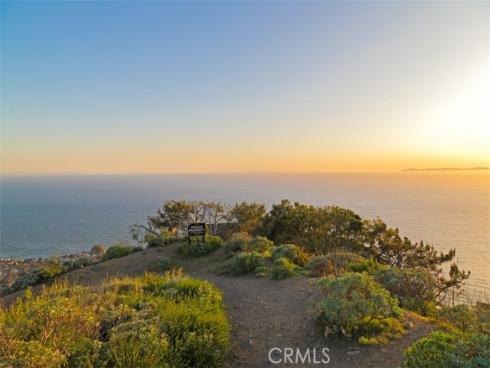 150 Vista Del Sol , Laguna Beach, CA