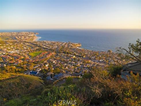 150 Vista Del Sol , Laguna Beach, CA