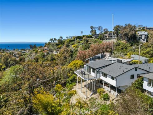 990  Meadowlark   Drive, Laguna Beach, CA