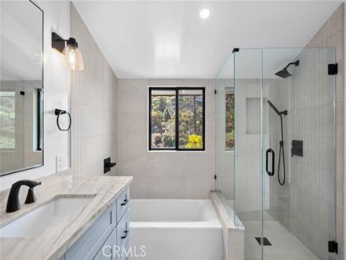 990  Meadowlark   Drive, Laguna Beach, CA