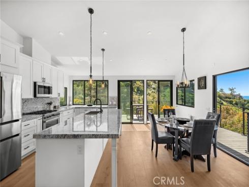 990  Meadowlark   Drive, Laguna Beach, CA