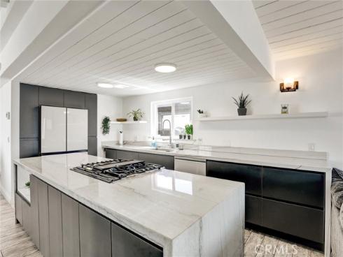 883 Santa Ana Street, Laguna Beach, CA