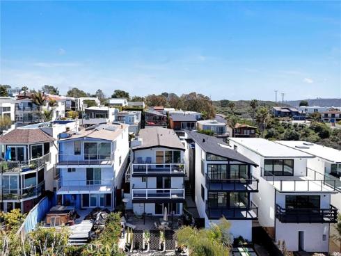 883 Santa Ana Street, Laguna Beach, CA