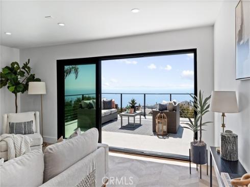 869 Santa Ana Street, Laguna Beach, CA