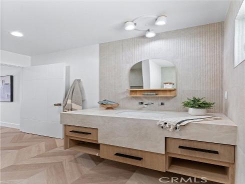 869 Santa Ana Street, Laguna Beach, CA