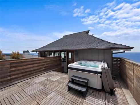 31678 Seacliff Drive, Laguna Beach, CA