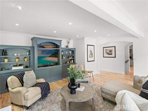 994 Bluebird Canyon Drive, Laguna Beach, CA