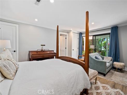 1029 Katella , Laguna Beach, CA