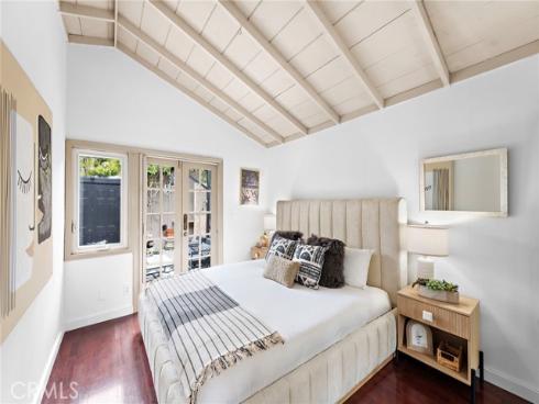 1056 Glenneyre Street, Laguna Beach, CA