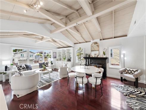 1056 Glenneyre Street, Laguna Beach, CA