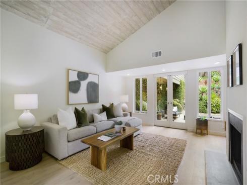 2240 Hillview Drive, Laguna Beach, CA