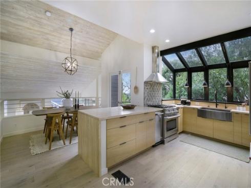 2240 Hillview Drive, Laguna Beach, CA