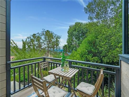 2240 Hillview Drive, Laguna Beach, CA