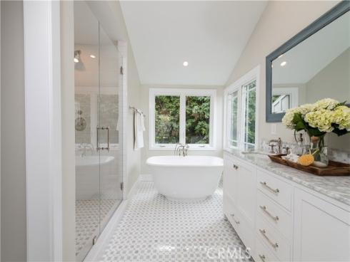 567 Flora Street, Laguna Beach, CA