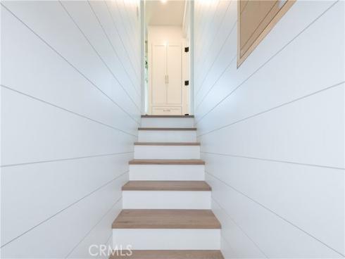 567 Flora Street, Laguna Beach, CA