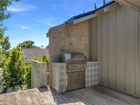 567 Flora Street, Laguna Beach, CA