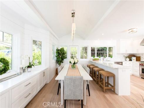 567 Flora Street, Laguna Beach, CA